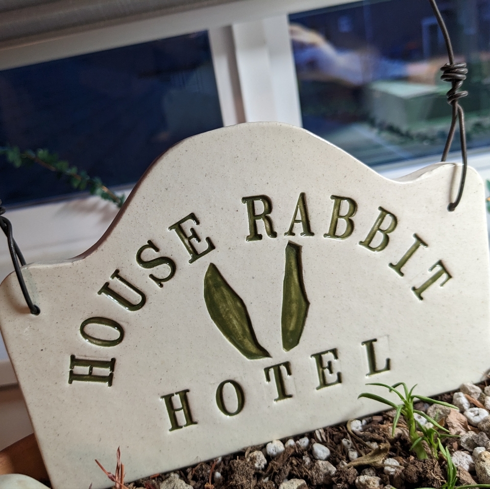 Bunny Hotel Sign House Rabbit - Picture 4 of 13